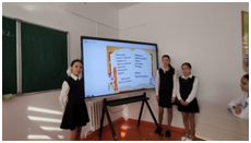 мұғалімдер күніне орай барлық сыныптарда тәрбие сағаты өткізілді.
